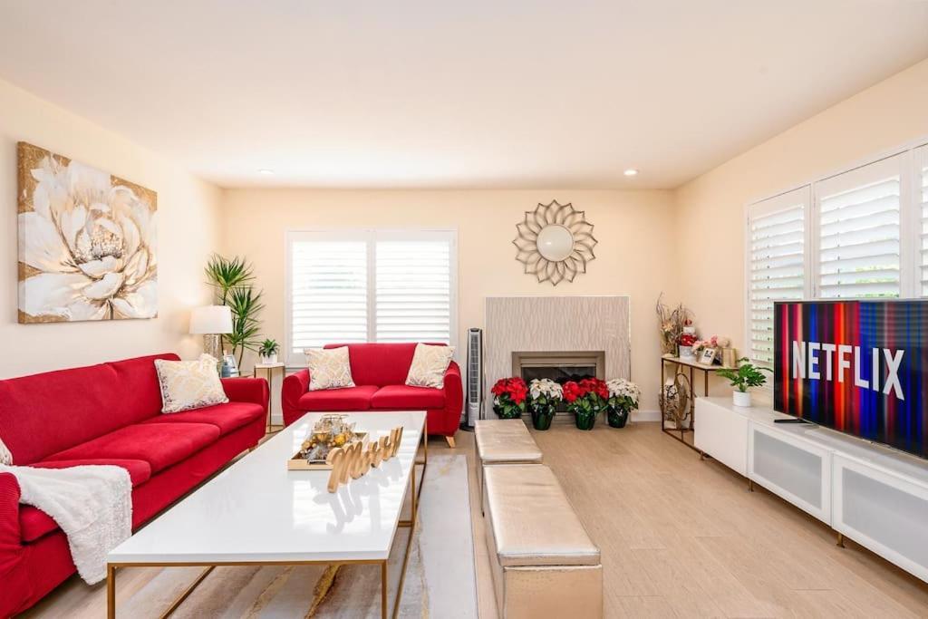 הסיינדה הייטס La Sunny House Beautiful Yard 7 Rooms 4 Bathrooms Near Disneyland & Hollywood & Downtown מראה חיצוני תמונה