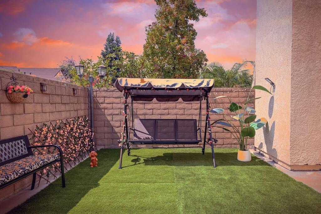 הסיינדה הייטס La Sunny House Beautiful Yard 7 Rooms 4 Bathrooms Near Disneyland & Hollywood & Downtown מראה חיצוני תמונה